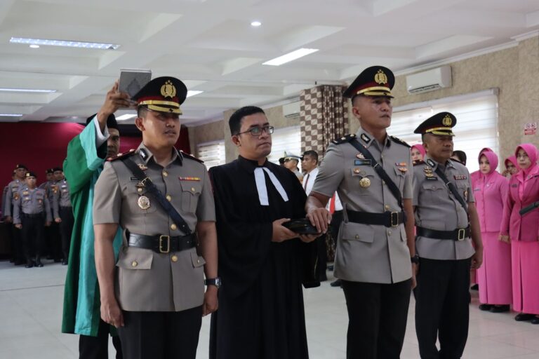 Diduga Buntut Debt Collector Ribut di Mapolsek, Kapolsek Bukit Raya Dijabat Kompol David Ricardo