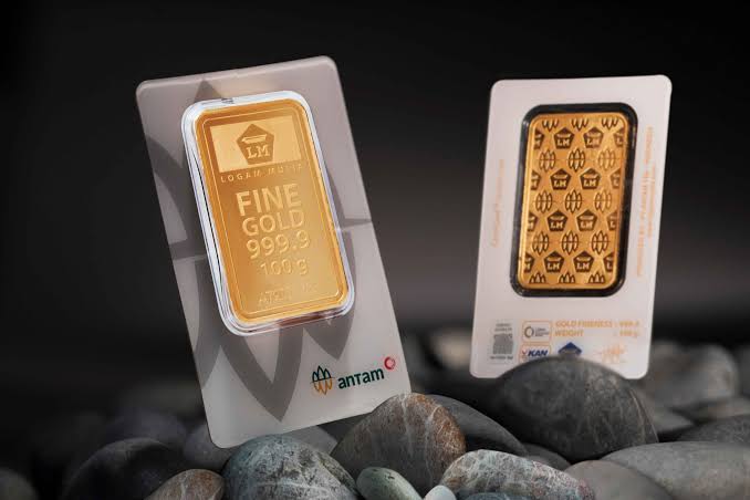 Harga Emas Antam Tetap Usai Kemarin Turun
