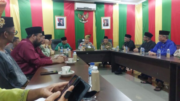 Kapolda Riau Silaturahmi ke LAMR, Kearifan Lokal Jadi Sorotan Utama