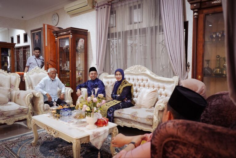 Kunjungi Mantan Gubri Abu Bakar, Gubri Wahid Dapat Pesan Ini