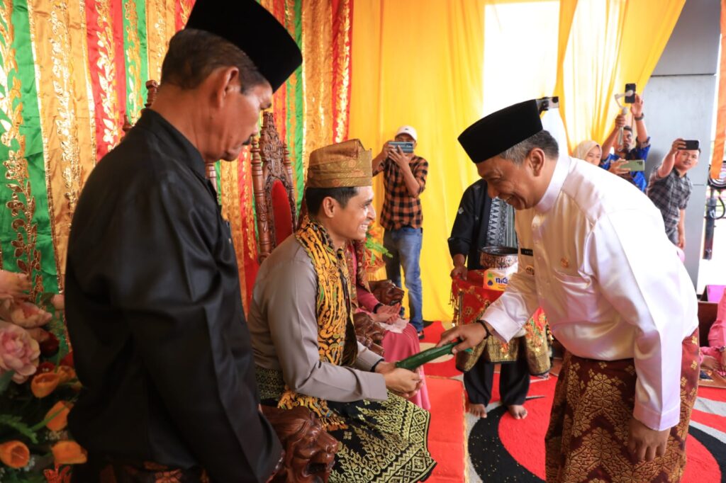 Nuansa Melayu Sertai Sertijab Kapolres Rohul