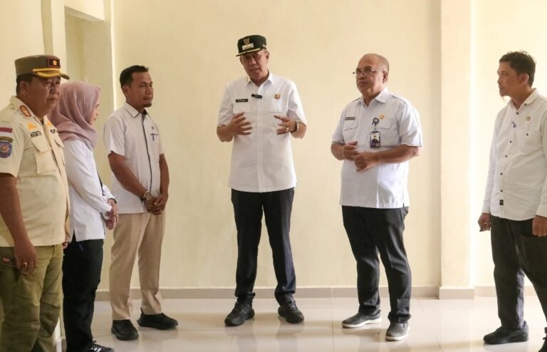 Pasca Libur Lebaran, Wakil Bupati Kepulauan Meranti Sidak Kantor Camat, Kelurahan dan Sekolah