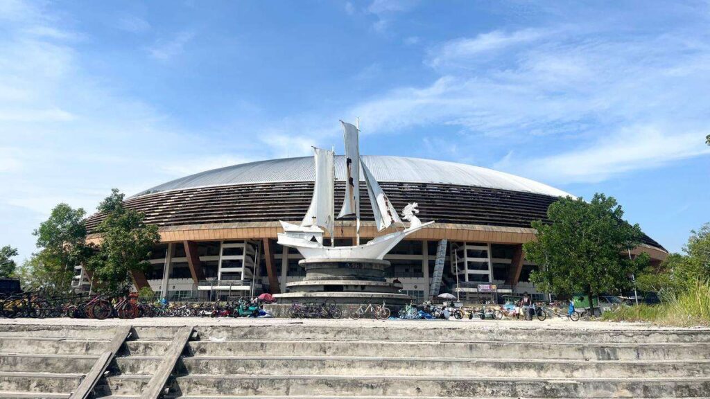Dispora Riau Luruskan Pernyataan Gubri Wahid Jual Stadion Utama Riau