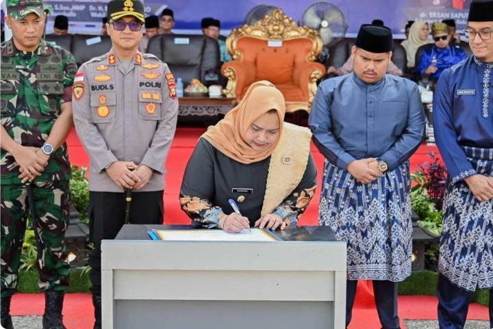 Hardiknas 2025, Bupati Kasmarni Komit Hadirkan Pendidikan Bermutu