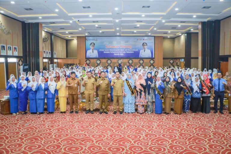 IGTKI Pekanbaru Juara Umum, Wako Agung Anggarkan Rp400 Juta untuk Guru PAUD dan TK
