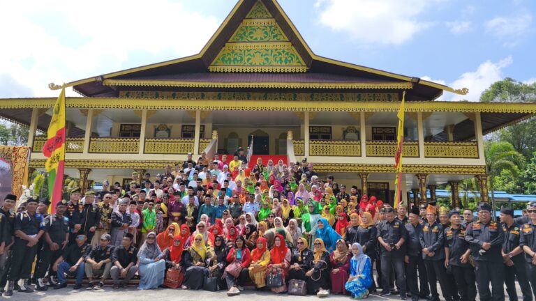 LAMR Pimpin Maklumat Sejarah untuk Negeri: Riau Suarakan Keistimewaan di Hari Kebangkitan Nasional