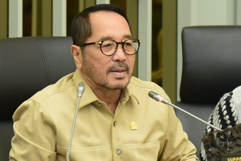 Pemerintah Lamban Menangani Masalah yang Menjerat Industri Tekstil Nasional