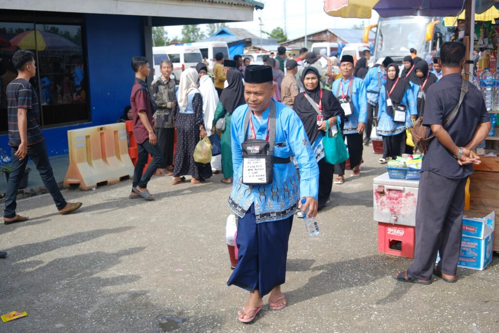 Pemkab Siak Lepas 333 Jemaah Haji Menuju Embarkasi Batam