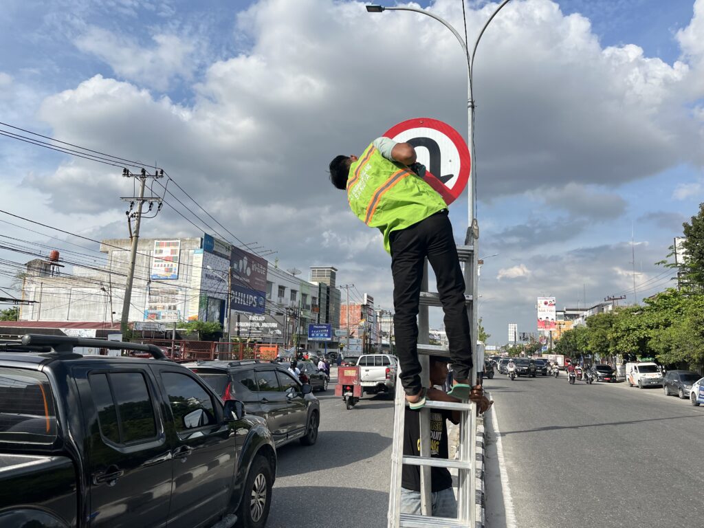 Penutupan U-turn di Jalan Tuanku Tambusai Diberlakukan: Rekayasa Upaya Urai Kemacetan