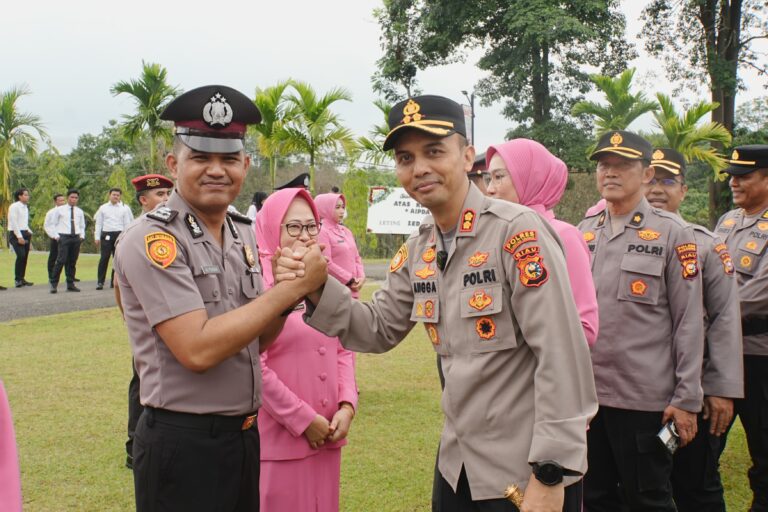 39 Personel Polres Kuansing Naik Pangkat