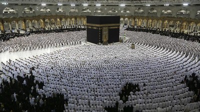 Jemaah Haji Riau Pulang Perdana 14 Juni