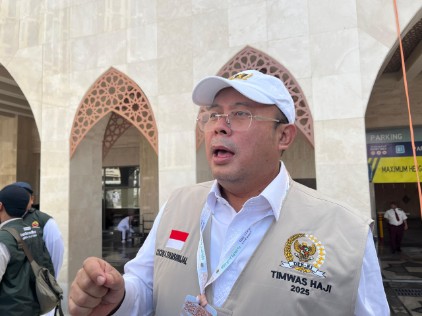 Ketua Timwas Haji DPR RI Sesalkan Jemaah Indonesia Menunggu 6 Jam di Bandara
