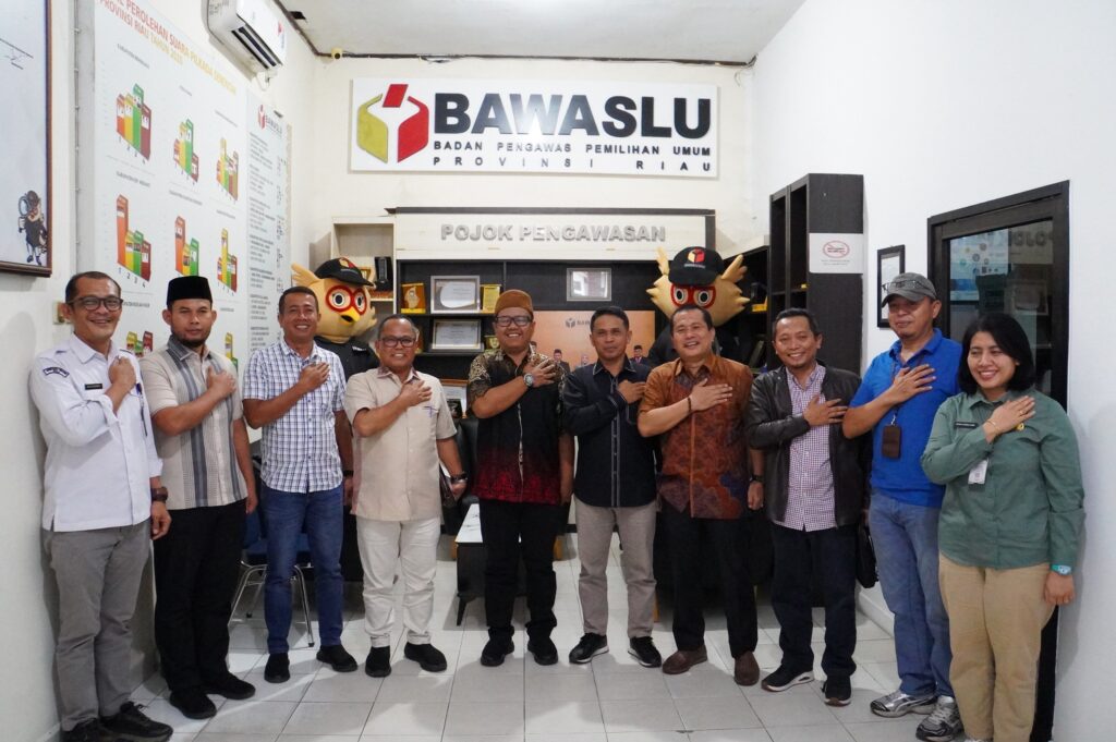 KPU Riau Koordinasikan Pemutakhiran Data Pemilih ke Bawaslu Riau