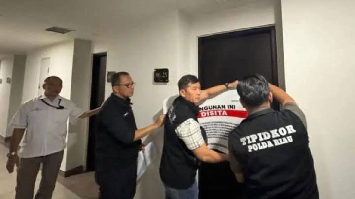 Mantan Sekwan DPRD Riau Diambang Status Tersangka