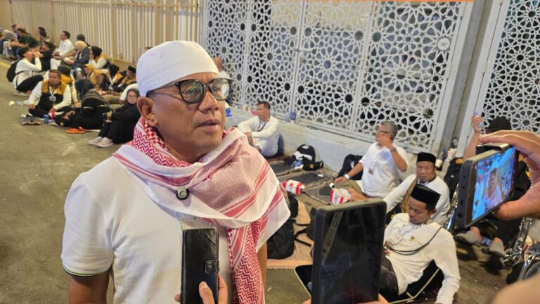 Muslim Ayub Nilai Pelaksanaan Haji 2025 Gagal Total dan Minta KPK Bertindak