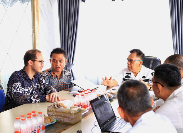 Pemkab Kampar Diskusi Bersama Investor Asal Singapura