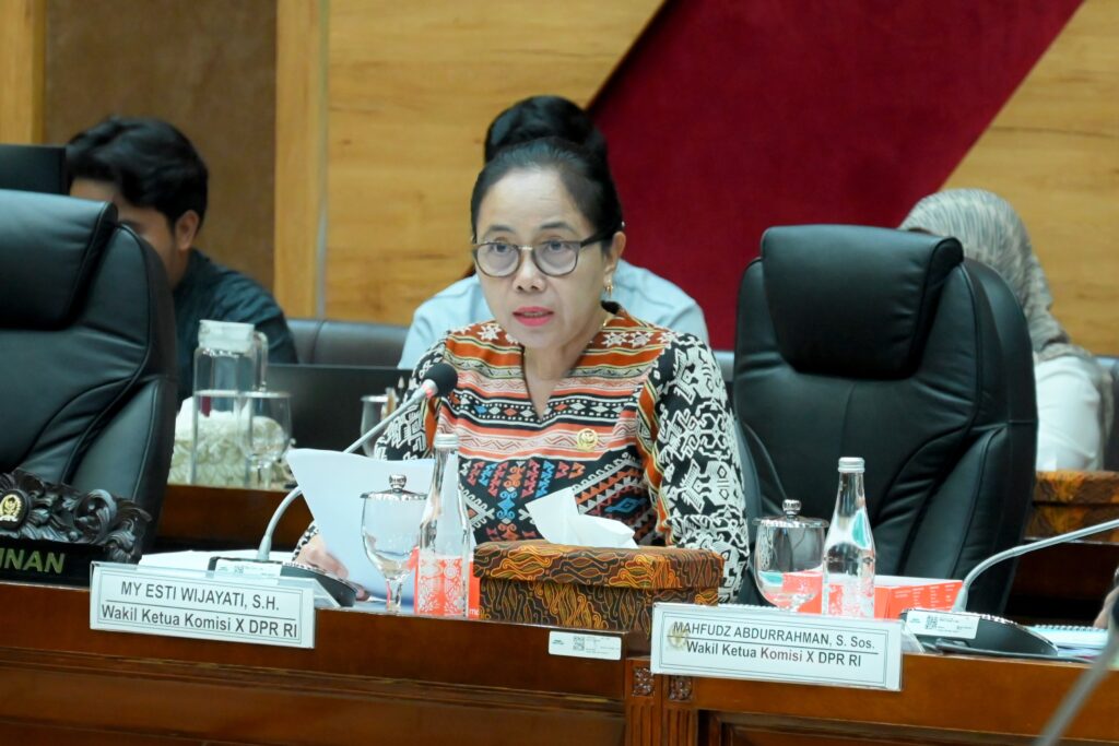Sekolah Swasta Gratis akan Diatur Dalam Revisi UU Sisdiknas