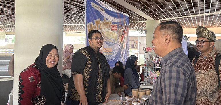 HI-TECHNOPRENEUR 2025: Sinergi Kampus dan UMKM Dorong Transformasi Digital