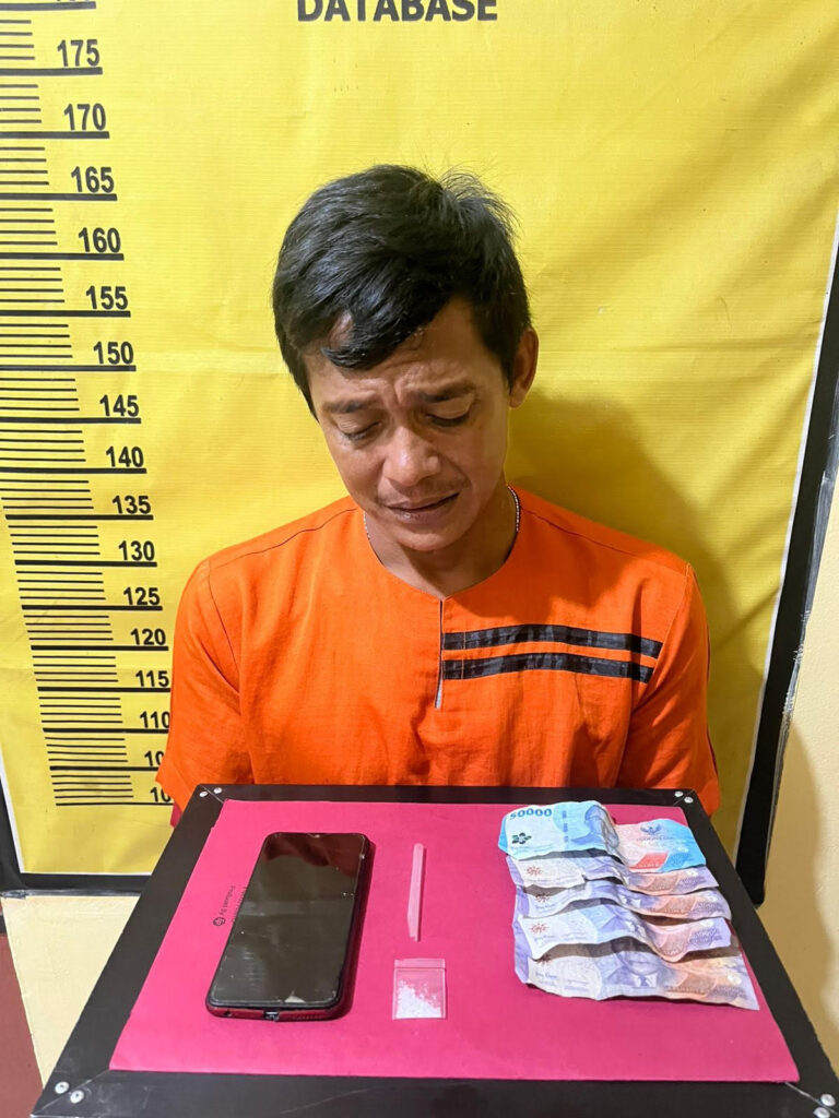 Pengedar Narkoba Menangis Usai Ditangkap Polisi